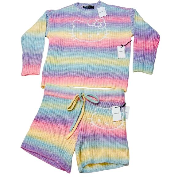 Hello Kitty x Forever 21 Knit Sweater Shorts Plus Size 0X (12/14) Multicolor New - Picture 2 of 11